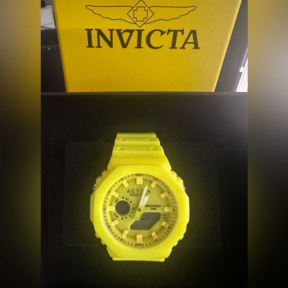Activa X Invicta Digital Unisex Watch - 45.5mm,
NWT